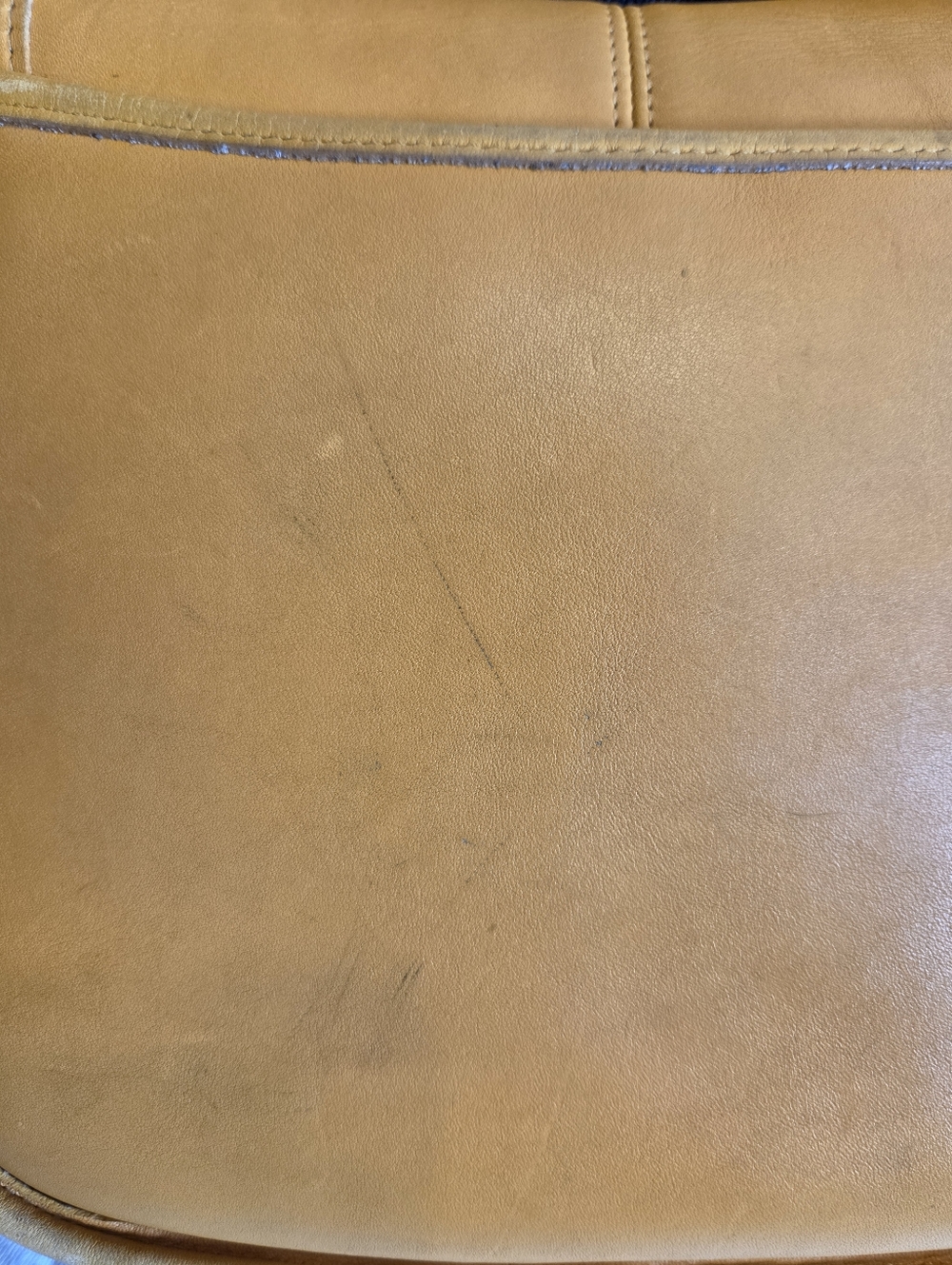 Coach Ergo 9034 1990s Yellow Glove Tanned Leather - Picture 16 of 16